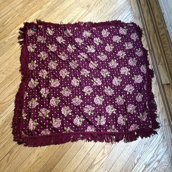 Esprit Vintage Rose Print Fringe Square Scarf Red Rayon Floral - Picture 1 of 6